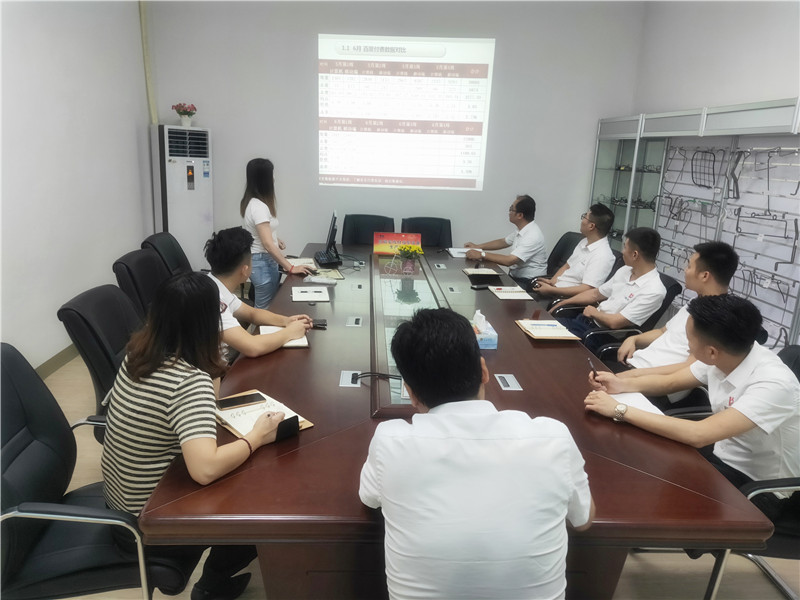 總結(jié)使人進步，計劃使人思路清晰——貝朗成型折彎設(shè)備